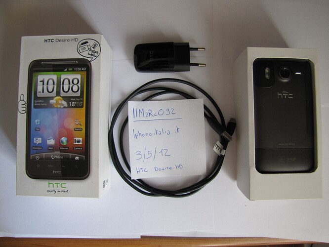 IphoneItalia back (1280x960).jpg